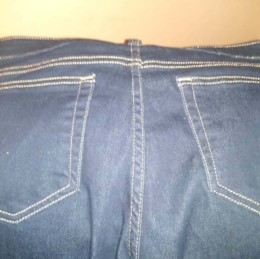 Jeans - Picture 2 of 2